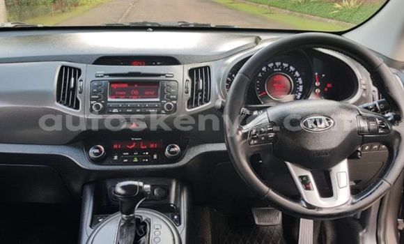 Oofamaa Kia Sportage Brown Makiinaa iti Nairobi keessatti Nairobi keessatti
