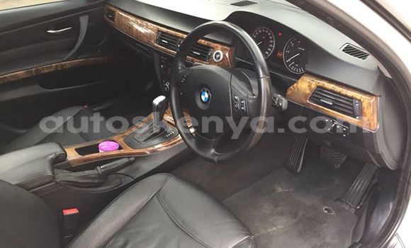 Oofamaa BMW 3–Series White Makiinaa iti Nairobi keessatti Nairobi keessatti Oofamaa BMW 3–Series White Makiinaa iti Nairobi keessatti Nairobi keessatti