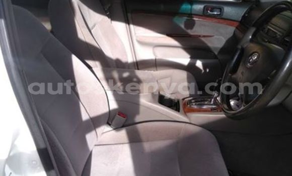 Oofamaa Toyota Mark II White Makiinaa iti Nairobi keessatti Nairobi keessatti Oofamaa Toyota Mark II White Makiinaa iti Nairobi keessatti Nairobi keessatti