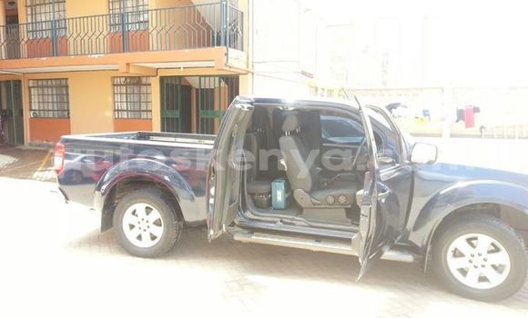 Oofamaa Nissan Navara Blue Makiinaa iti Nairobi keessatti Nairobi keessatti Oofamaa Nissan Navara Blue Makiinaa iti Nairobi keessatti Nairobi keessatti