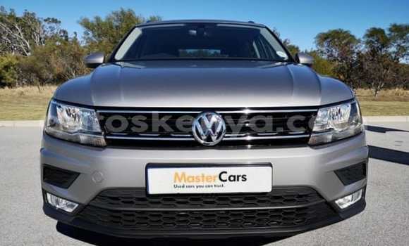 Nunua Ilio tumika Volkswagen Touareg Fedha Gari ndani ya Habaswein nchini Kaskazini Mashariki mwa Kenya Nunua Ilio tumika Volkswagen Touareg Fedha Gari ndani ya Habaswein nchini Kaskazini Mashariki mwa Kenya