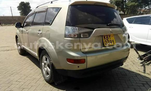 Oofamaa Mitsubishi Outlander Other Makiinaa iti Nairobi keessatti Nairobi keessatti
