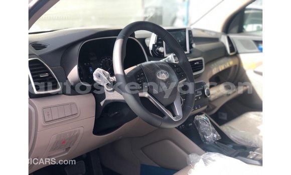 Buy Import Hyundai Tucson White Car in Import - Dubai in Central Kenya Buy Import Hyundai Tucson White Car in Import - Dubai in Central Kenya