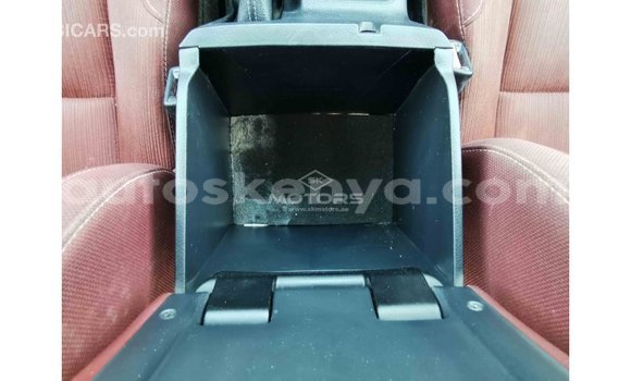 Buy Import Toyota Hilux White Car in Import - Dubai in Central Kenya Buy Import Toyota Hilux White Car in Import - Dubai in Central Kenya