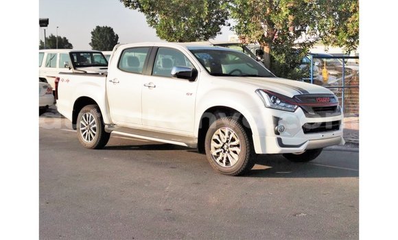 Nunua Imported Isuzu Bighorn Nyeupe Lori ndani ya Import - Dubai nchini Kati Kenya