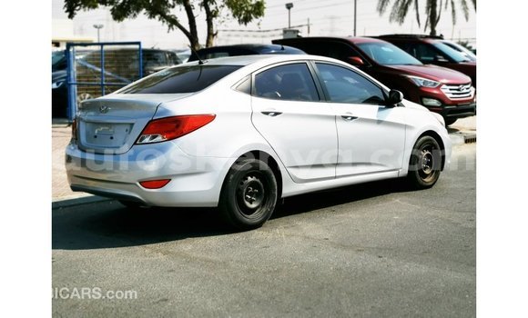 Nunua Imported Hyundai Accent Nyingine Gari ndani ya Import - Dubai nchini Kati Kenya Nunua Imported Hyundai Accent Nyingine Gari ndani ya Import - Dubai nchini Kati Kenya