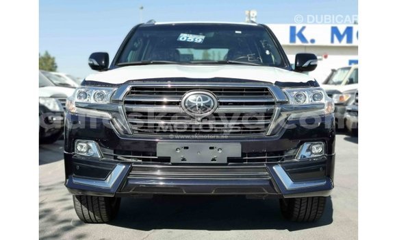 Buy Import Toyota Land Cruiser Black Car in Import - Dubai in Central Kenya Buy Import Toyota Land Cruiser Black Car in Import - Dubai in Central Kenya