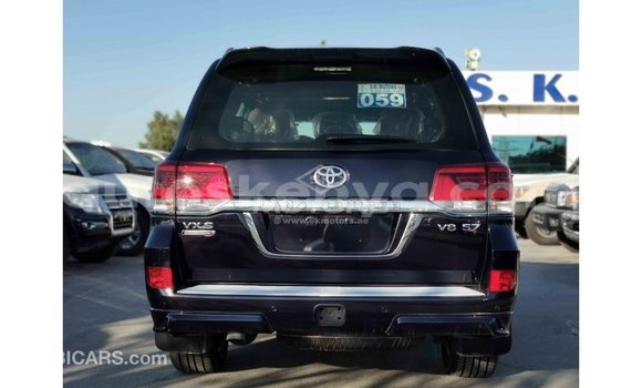 Buy Import Toyota Land Cruiser Black Car in Import - Dubai in Central Kenya Buy Import Toyota Land Cruiser Black Car in Import - Dubai in Central Kenya