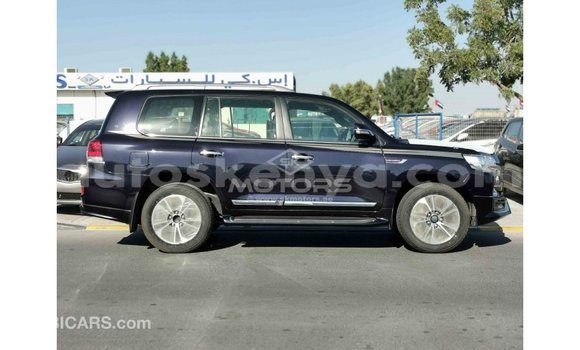 Buy Import Toyota Land Cruiser Black Car in Import - Dubai in Central Kenya Buy Import Toyota Land Cruiser Black Car in Import - Dubai in Central Kenya