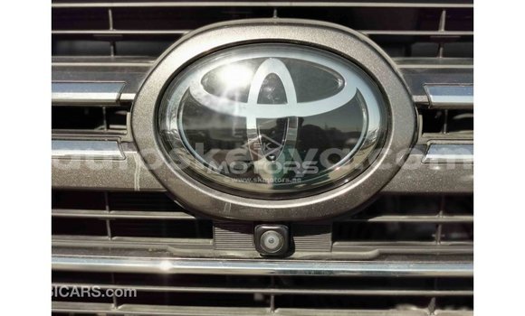 Buy Import Toyota Land Cruiser Black Car in Import - Dubai in Central Kenya Buy Import Toyota Land Cruiser Black Car in Import - Dubai in Central Kenya