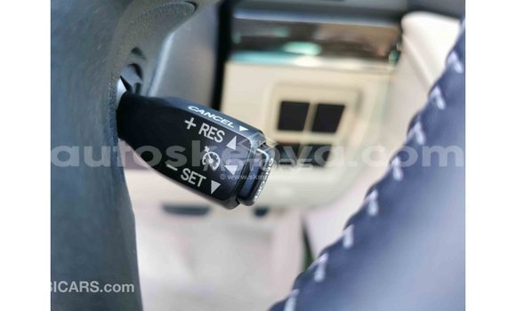 Imported Toyota Land Cruiser Black Makiinaa iti Import - Dubai keessatti Central Kenya keessatti Imported Toyota Land Cruiser Black Makiinaa iti Import - Dubai keessatti Central Kenya keessatti