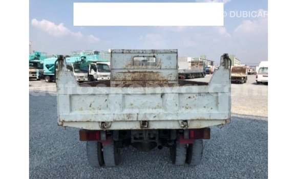 Buy Import Isuzu Elf White Truck in Import - Dubai in Central Kenya Buy Import Isuzu Elf White Truck in Import - Dubai in Central Kenya