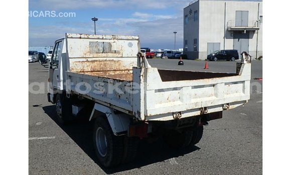 Buy Import Isuzu Elf White Truck in Import - Dubai in Central Kenya Buy Import Isuzu Elf White Truck in Import - Dubai in Central Kenya