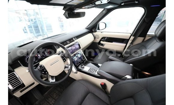 Imported Land Rover Range Rover Black Makiinaa iti Import - Dubai keessatti Central Kenya keessatti Imported Land Rover Range Rover Black Makiinaa iti Import - Dubai keessatti Central Kenya keessatti