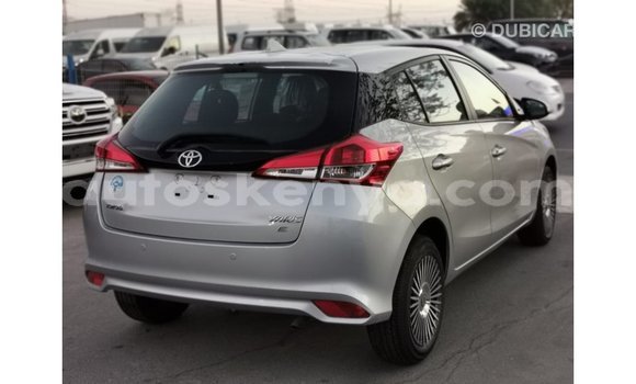 Nunua Imported Toyota Yaris Nyingine Gari ndani ya Import - Dubai nchini Kati Kenya Nunua Imported Toyota Yaris Nyingine Gari ndani ya Import - Dubai nchini Kati Kenya