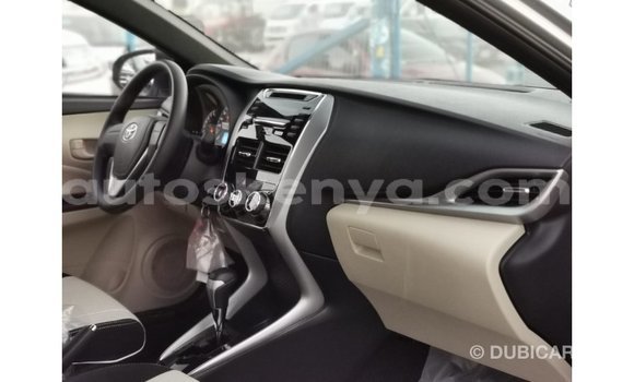 Nunua Imported Toyota Yaris Nyingine Gari ndani ya Import - Dubai nchini Kati Kenya Nunua Imported Toyota Yaris Nyingine Gari ndani ya Import - Dubai nchini Kati Kenya