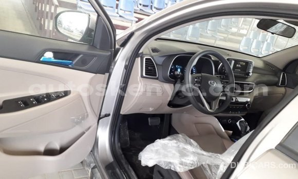Nunua Imported Hyundai Tucson Nyingine Gari ndani ya Import - Dubai nchini Kati Kenya Nunua Imported Hyundai Tucson Nyingine Gari ndani ya Import - Dubai nchini Kati Kenya