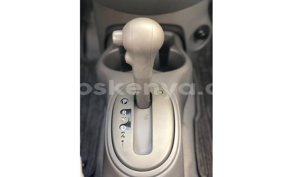 Imported Nissan Sunny White Makiinaa iti Import - Dubai keessatti Central Kenya keessatti Imported Nissan Sunny White Makiinaa iti Import - Dubai keessatti Central Kenya keessatti