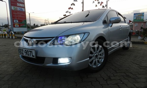 Nunua Ilio tumika Honda Civic Fedha Gari ndani ya Nairobi nchini Nairobi Nunua Ilio tumika Honda Civic Fedha Gari ndani ya Nairobi nchini Nairobi