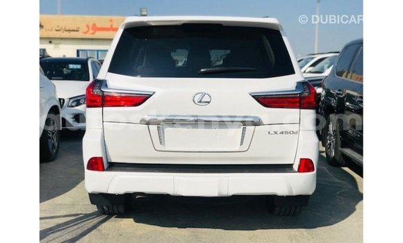 Nunua Imported Lexus LX Nyeupe Gari ndani ya Import - Dubai nchini Kati Kenya Nunua Imported Lexus LX Nyeupe Gari ndani ya Import - Dubai nchini Kati Kenya