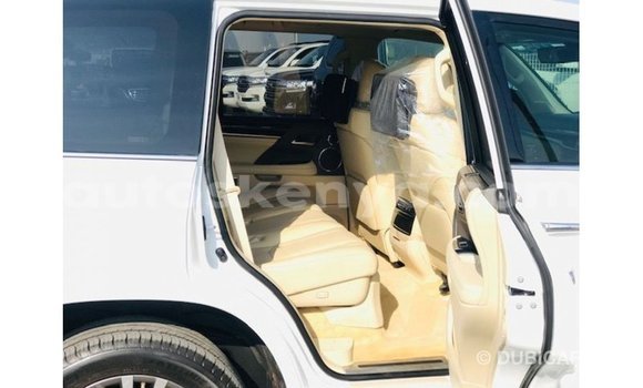 Nunua Imported Lexus LX Nyeupe Gari ndani ya Import - Dubai nchini Kati Kenya Nunua Imported Lexus LX Nyeupe Gari ndani ya Import - Dubai nchini Kati Kenya