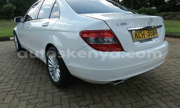 Nunua Ilio tumika MercedesâBenz CâClass Nyeupe Gari ndani ya Nairobi nchini Nairobi Nunua Ilio tumika MercedesâBenz CâClass Nyeupe Gari ndani ya Nairobi nchini Nairobi