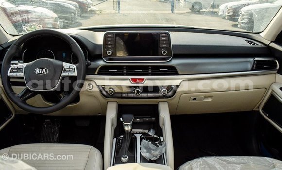 Buy Import Kia Carens White Car in Import - Dubai in Central Kenya Buy Import Kia Carens White Car in Import - Dubai in Central Kenya