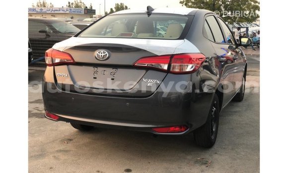Nunua Imported Toyota DA Brown Lori ndani ya Import - Dubai nchini Kati Kenya Nunua Imported Toyota DA Brown Lori ndani ya Import - Dubai nchini Kati Kenya