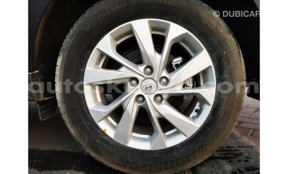 Imported Hyundai Tucson Blue Makiinaa iti Import - Dubai keessatti Central Kenya keessatti Imported Hyundai Tucson Blue Makiinaa iti Import - Dubai keessatti Central Kenya keessatti