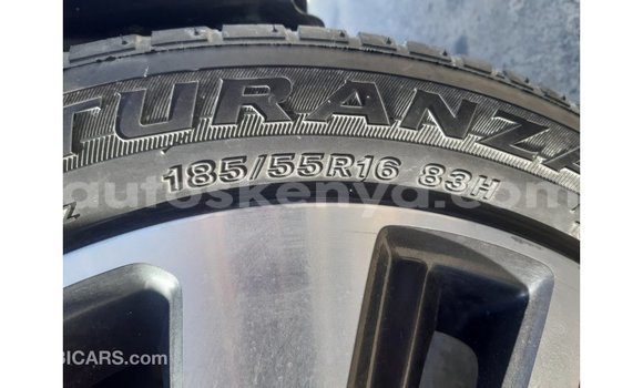 Imported Suzuki Swift Black Makiinaa iti Import - Dubai keessatti Central Kenya keessatti Imported Suzuki Swift Black Makiinaa iti Import - Dubai keessatti Central Kenya keessatti