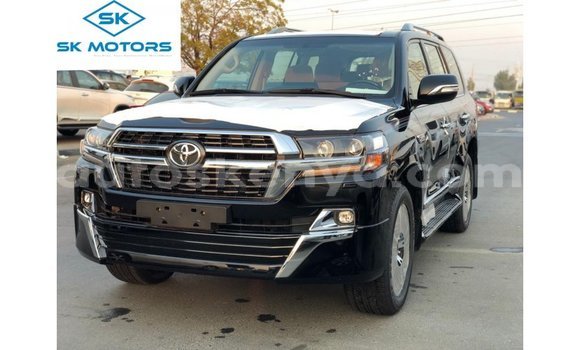 Nunua Imported Toyota Land Cruiser Nyeupe Gari ndani ya Import - Dubai nchini Kati Kenya Nunua Imported Toyota Land Cruiser Nyeupe Gari ndani ya Import - Dubai nchini Kati Kenya