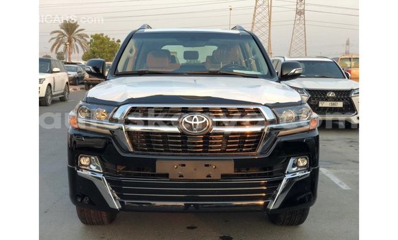 Nunua Imported Toyota Land Cruiser Nyeupe Gari ndani ya Import - Dubai nchini Kati Kenya Nunua Imported Toyota Land Cruiser Nyeupe Gari ndani ya Import - Dubai nchini Kati Kenya