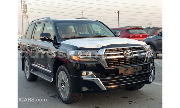 Nunua Imported Toyota Land Cruiser Nyeupe Gari ndani ya Import - Dubai nchini Kati Kenya Nunua Imported Toyota Land Cruiser Nyeupe Gari ndani ya Import - Dubai nchini Kati Kenya