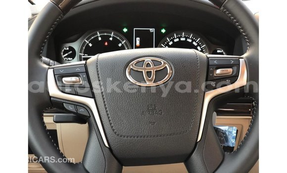 Nunua Imported Toyota Land Cruiser Nyeupe Gari ndani ya Import - Dubai nchini Kati Kenya Nunua Imported Toyota Land Cruiser Nyeupe Gari ndani ya Import - Dubai nchini Kati Kenya