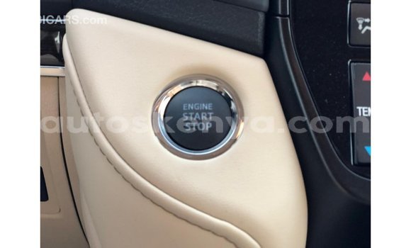 Nunua Imported Toyota Land Cruiser Nyeupe Gari ndani ya Import - Dubai nchini Kati Kenya Nunua Imported Toyota Land Cruiser Nyeupe Gari ndani ya Import - Dubai nchini Kati Kenya