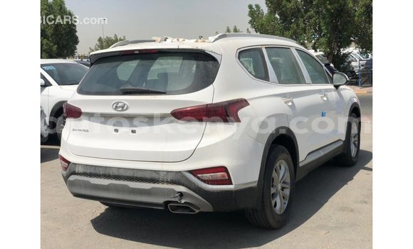 Buy Import Hyundai Santa Fe White Car in Import - Dubai in Central Kenya Buy Import Hyundai Santa Fe White Car in Import - Dubai in Central Kenya