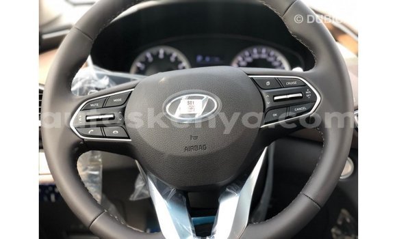 Buy Import Hyundai Santa Fe White Car in Import - Dubai in Central Kenya Buy Import Hyundai Santa Fe White Car in Import - Dubai in Central Kenya