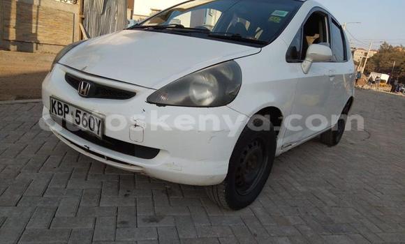 Oofamaa Honda Fit White Makiinaa iti Nairobi keessatti Nairobi keessatti