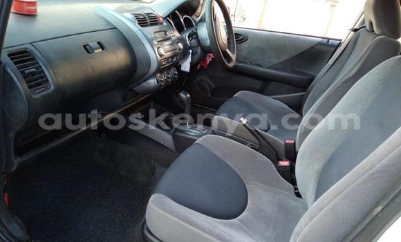 Oofamaa Honda Fit White Makiinaa iti Nairobi keessatti Nairobi keessatti Oofamaa Honda Fit White Makiinaa iti Nairobi keessatti Nairobi keessatti