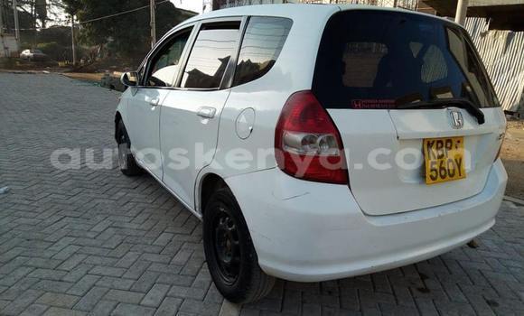 Oofamaa Honda Fit White Makiinaa iti Nairobi keessatti Nairobi keessatti Oofamaa Honda Fit White Makiinaa iti Nairobi keessatti Nairobi keessatti