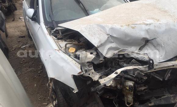 Nunua Ilio tumika Subaru Legacy Nyeupe Gari ndani ya Nairobi nchini Nairobi Nunua Ilio tumika Subaru Legacy Nyeupe Gari ndani ya Nairobi nchini Nairobi