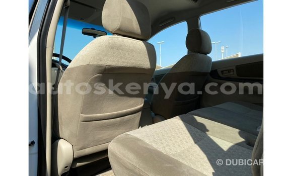 Imported Toyota Innova White Makiinaa iti Import - Dubai keessatti Central Kenya keessatti Imported Toyota Innova White Makiinaa iti Import - Dubai keessatti Central Kenya keessatti