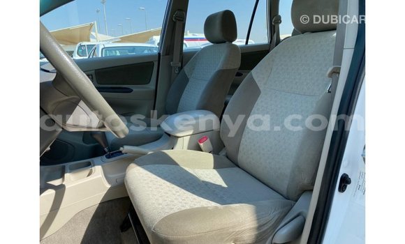 Imported Toyota Innova White Makiinaa iti Import - Dubai keessatti Central Kenya keessatti Imported Toyota Innova White Makiinaa iti Import - Dubai keessatti Central Kenya keessatti