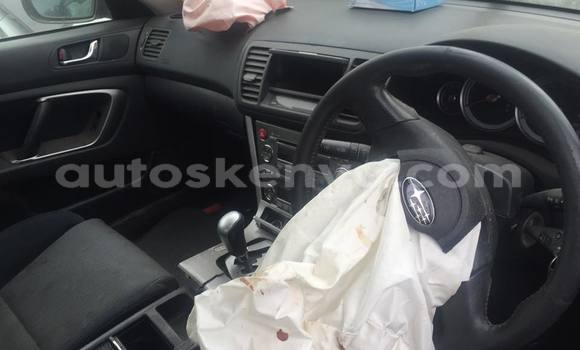 Nunua Ilio tumika Subaru Legacy Nyeupe Gari ndani ya Nairobi nchini Nairobi Nunua Ilio tumika Subaru Legacy Nyeupe Gari ndani ya Nairobi nchini Nairobi