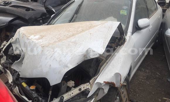 Nunua Ilio tumika Subaru Legacy Nyeupe Gari ndani ya Nairobi nchini Nairobi Nunua Ilio tumika Subaru Legacy Nyeupe Gari ndani ya Nairobi nchini Nairobi