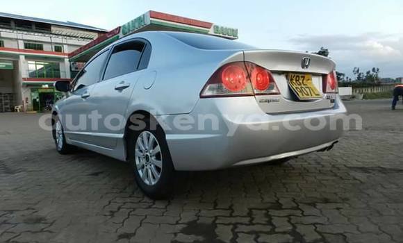 Oofamaa Honda Civic Silver Makiinaa iti Nairobi keessatti Nairobi keessatti Oofamaa Honda Civic Silver Makiinaa iti Nairobi keessatti Nairobi keessatti