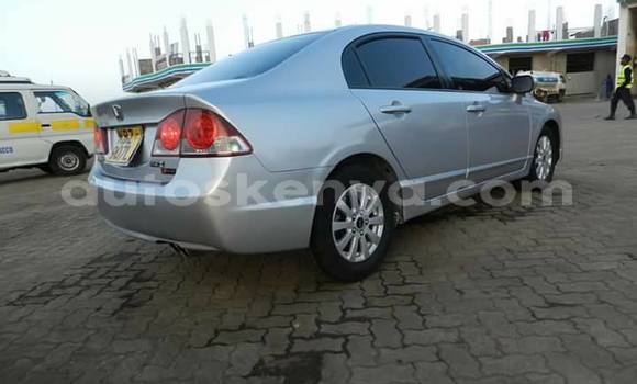Oofamaa Honda Civic Silver Makiinaa iti Nairobi keessatti Nairobi keessatti Oofamaa Honda Civic Silver Makiinaa iti Nairobi keessatti Nairobi keessatti