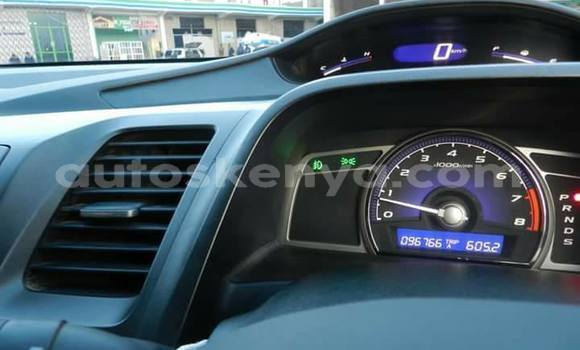 Oofamaa Honda Civic Silver Makiinaa iti Nairobi keessatti Nairobi keessatti Oofamaa Honda Civic Silver Makiinaa iti Nairobi keessatti Nairobi keessatti