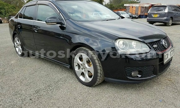 Oofamaa Volkswagen Polo Black Makiinaa iti Nairobi keessatti Nairobi keessatti