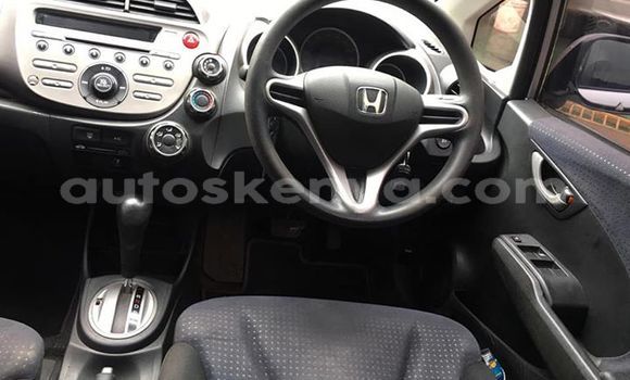 Nunua Ilio tumika Honda Fit Fedha Gari ndani ya Nairobi nchini Nairobi Nunua Ilio tumika Honda Fit Fedha Gari ndani ya Nairobi nchini Nairobi